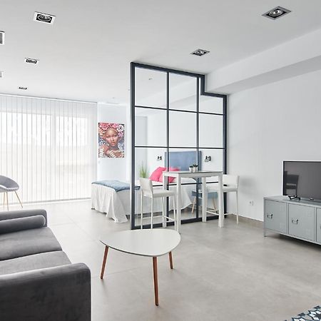9 NIDOS Céntrica Suites - Nuevo Plasencia Exterior foto