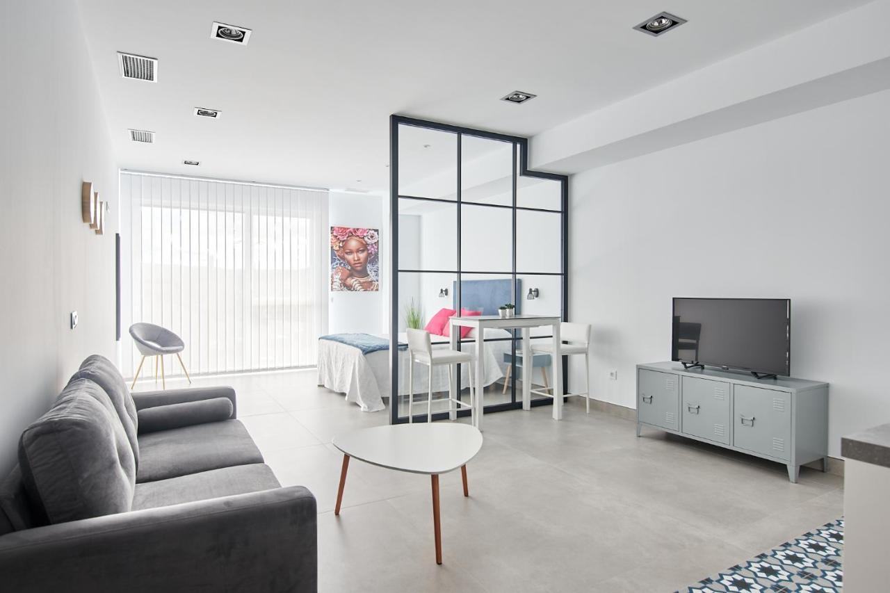 9 NIDOS Céntrica Suites - Nuevo Plasencia Exterior foto